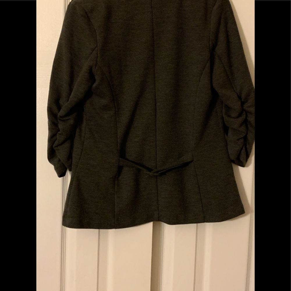 Jacket - Picture 2 of 6